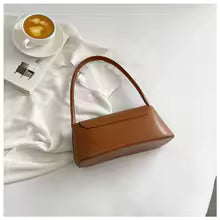 Elegant Retro Minimalist Shoulder Bag